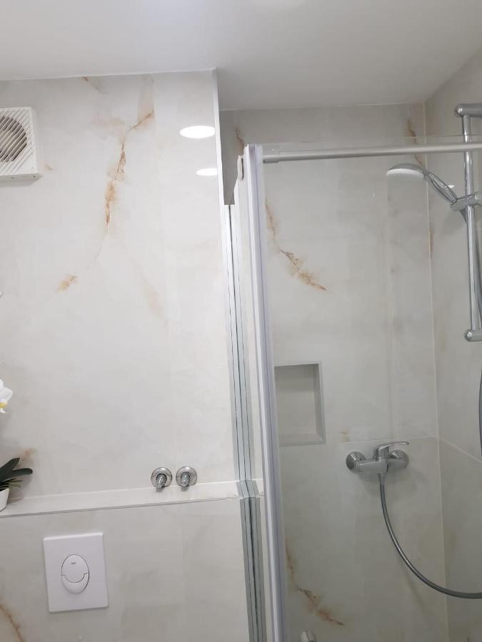 מאקרסקה Apartment Miskovic מראה חיצוני תמונה