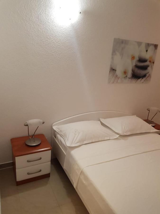 מאקרסקה Apartment Miskovic מראה חיצוני תמונה