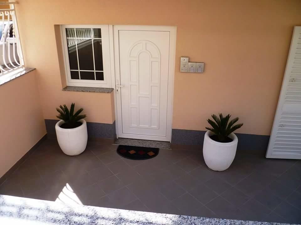 מאקרסקה Apartment Miskovic מראה חיצוני תמונה