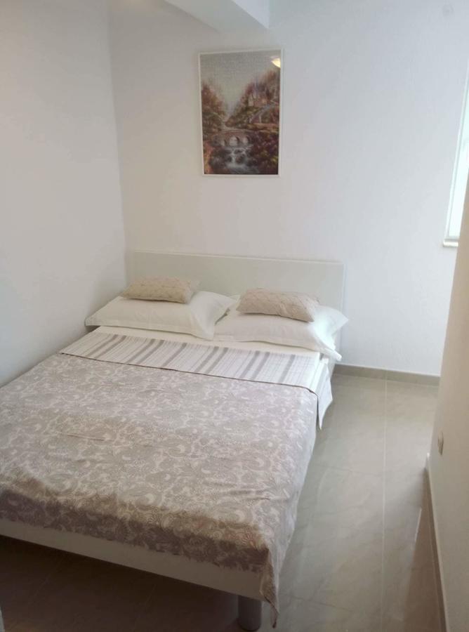 מאקרסקה Apartment Miskovic מראה חיצוני תמונה